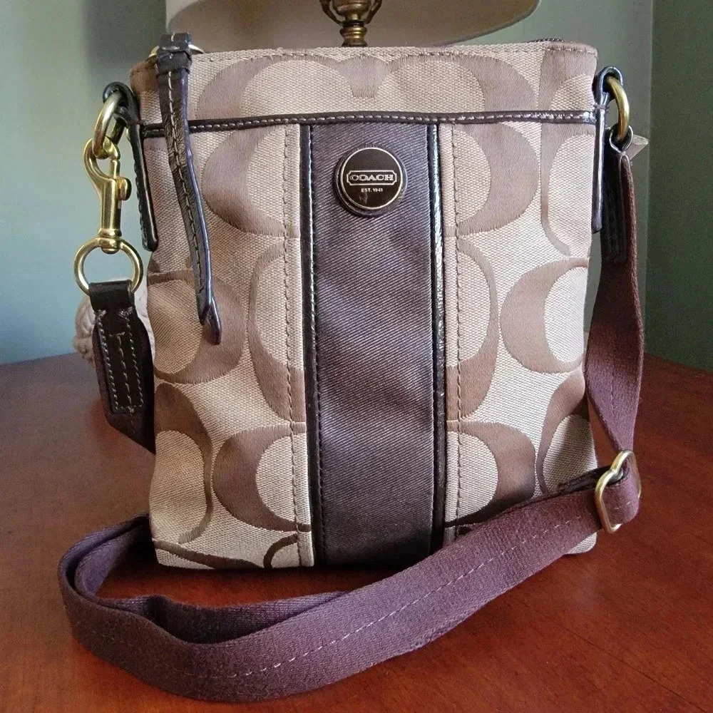 Coach F48806 Signature Stripe Swingpack Tan Brown Jacquard Patent Crossbody Bag